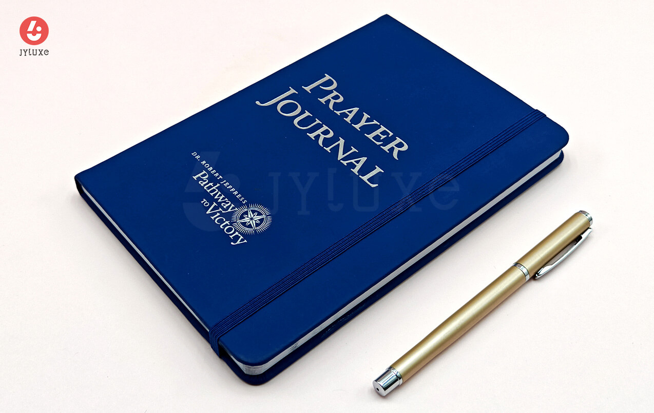 Impresión de Cuadernos de Marca con Estampación en Plata - Personalización de Journal con Cubierta de Cuero Tapa Dura