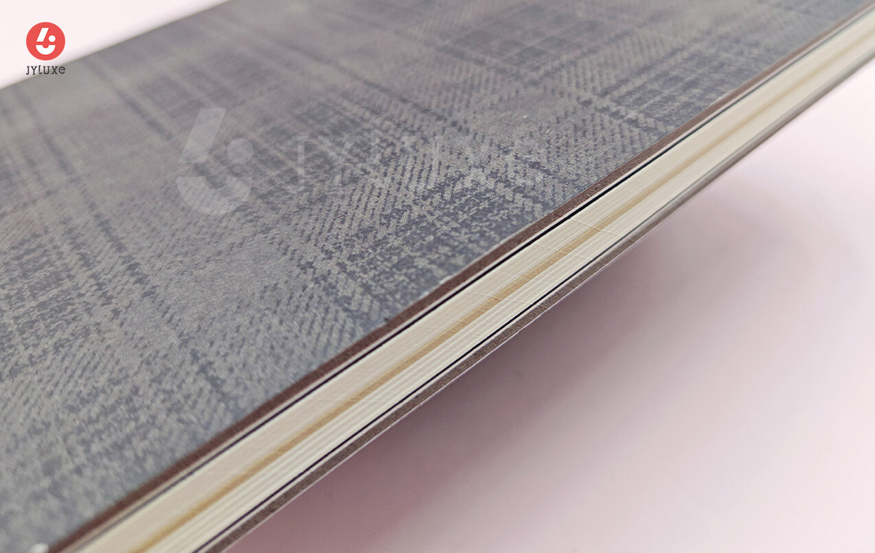 Revistas Personalizadas al por Mayor - Impresión de Cuadernos de Tapa Dura