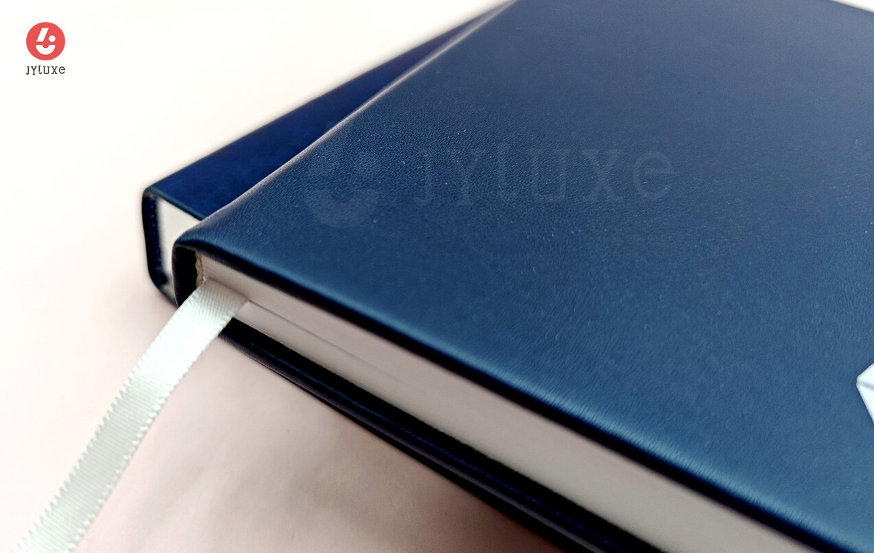 Kundenspezifische Notebooks in großen Mengen - Flexible Anpassung für Journale in verschiedenen Größen und Farben