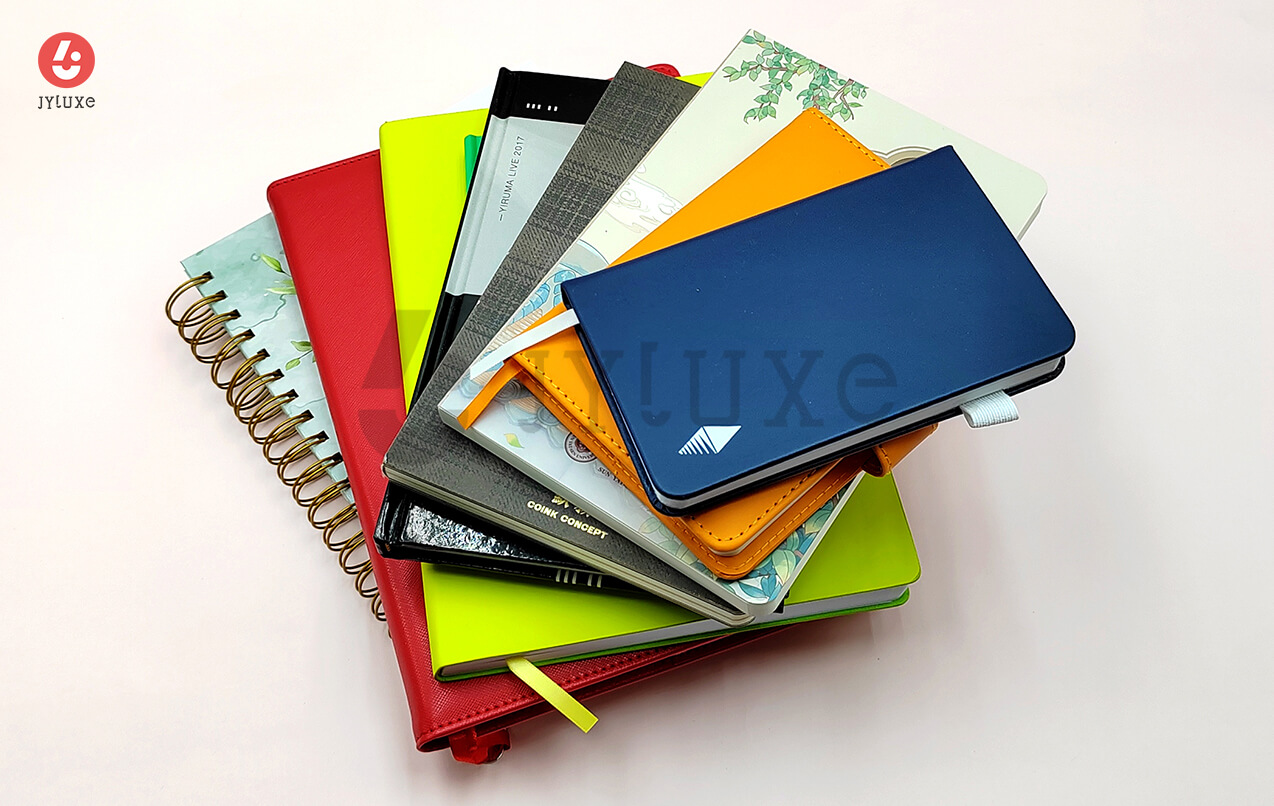 Cuadernos personalizados al por mayor - Flexibilidad de personalización para journals en varios tamaños y colores
